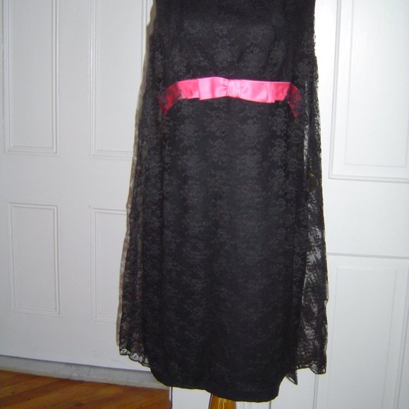 VINTAGE 1960s BLACK LACE DRESS M - Picture 2 of 5